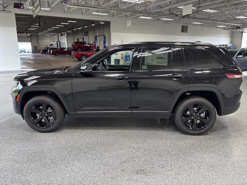 2025 Jeep Grand Cherokee Limited X