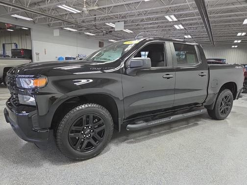 2022 Chevrolet Silverado 1500 Custom