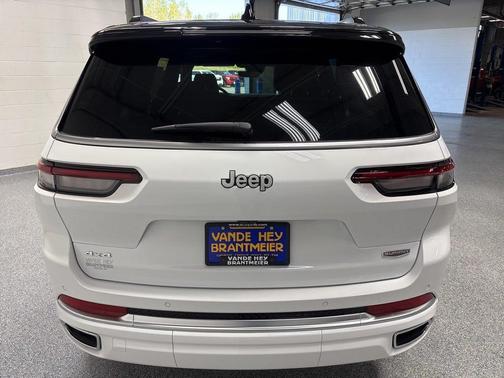 2025 Jeep Grand Cherokee Summit