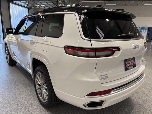 2025 Jeep Grand Cherokee Summit