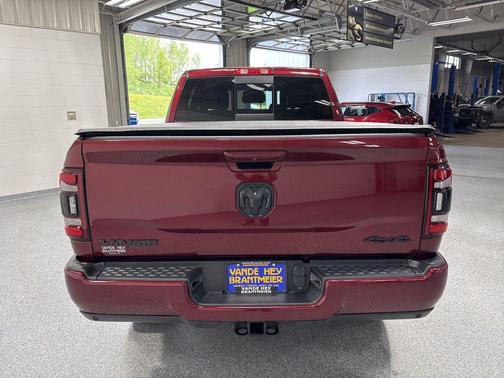 Delmonico Red Pearlcoat 2020 RAM 2500 Laramie Mega Cab 4x4 6'4' Box