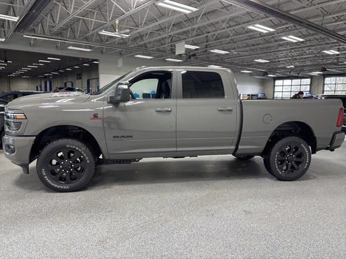 2026 RAM 2500 Laramie Crew Cab 4x4 6'4' Box