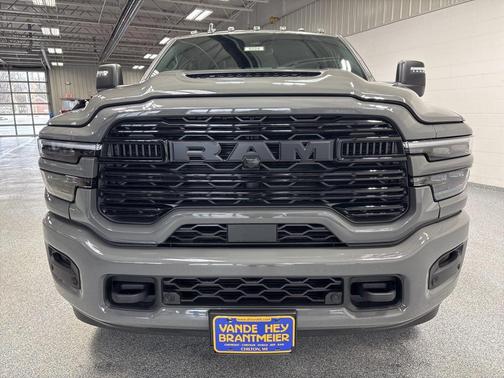 2026 RAM 2500 Laramie Crew Cab 4x4 6'4' Box