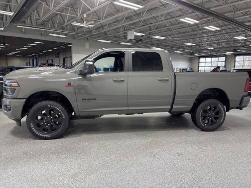 2026 RAM 2500 Laramie Crew Cab 4x4 6'4' Box