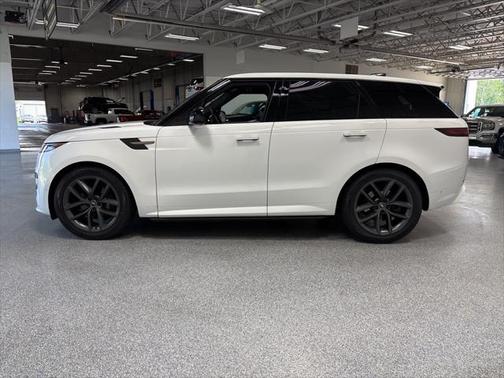 2023 Land Rover Range Rover Sport SE