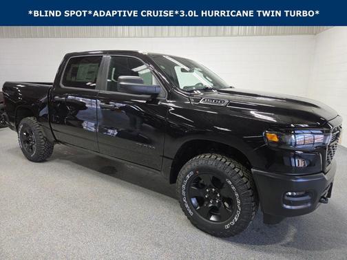 Diamond Black Crystal Pearlcoat 2026 RAM 1500 Warlock Crew Cab 4x4 5'7' Box