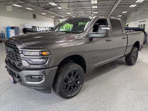 2025 RAM 2500 Big Horn Crew Cab 4x4 6'4' Box