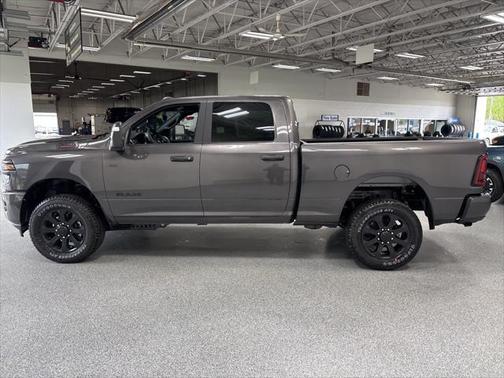2025 RAM 2500 Big Horn Crew Cab 4x4 6'4' Box