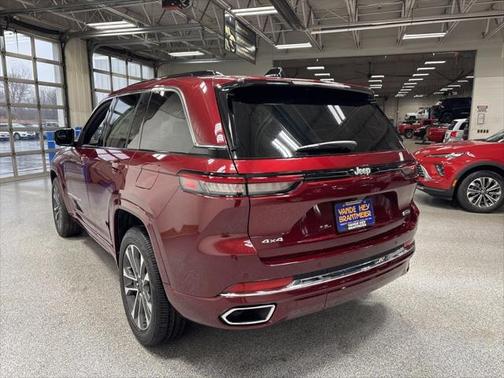 2025 Jeep Grand Cherokee Overland
