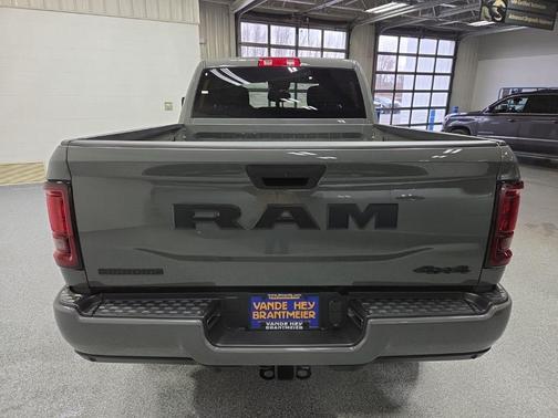 2026 RAM 2500 Big Horn Crew Cab 4x4 6'4' Box