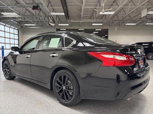 2016 Nissan Altima 2.5 SV