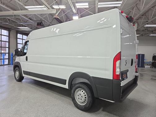 Bright White 2026 RAM ProMaster 2500 High Roof
