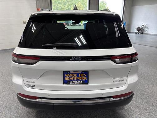 2023 Jeep Grand Cherokee Laredo