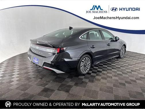 2024 Hyundai SONATA Hybrid SE