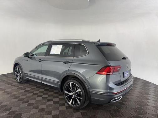 2022 Volkswagen Tiguan 2.0T SEL R-Line 4MOTION