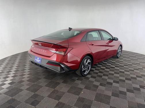 2025 Hyundai ELANTRA Sport