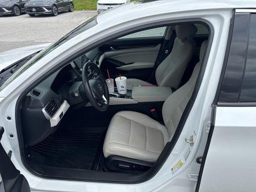 Radiant Red 2019 Honda Accord EX-L