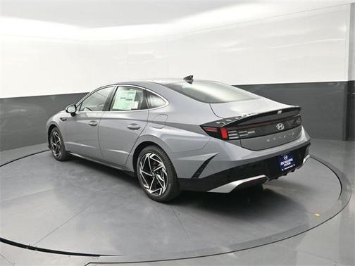 2026 Hyundai SONATA SEL