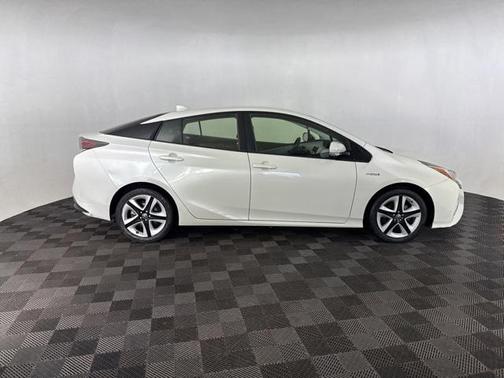 2017 Toyota Prius Three Touring