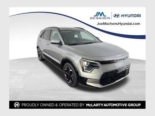 Steel Gray 2023 Kia Niro EV Wind