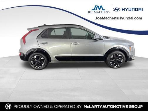 Steel Gray 2023 Kia Niro EV Wind