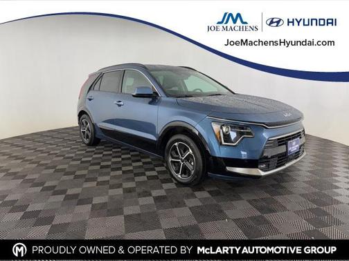 2024 Kia Niro SX