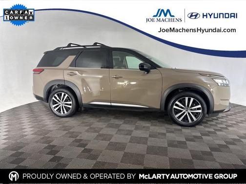 2023 Nissan Pathfinder Platinum 4WD