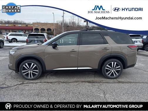 2023 Nissan Pathfinder Platinum 4WD