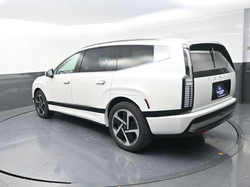 Snow White Pearl 2026 Hyundai IONIQ 9 Performance Calligraphy