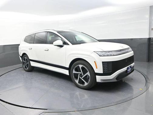 Snow White Pearl 2026 Hyundai IONIQ 9 Performance Calligraphy