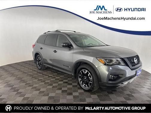 2019 Nissan Pathfinder SV