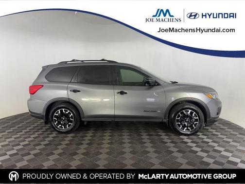 2019 Nissan Pathfinder SV