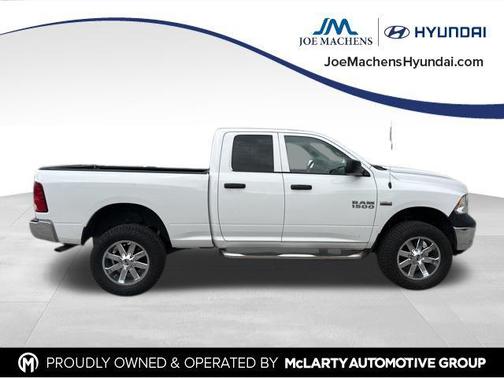 Bright White Clearcoat 2018 RAM 1500 ST