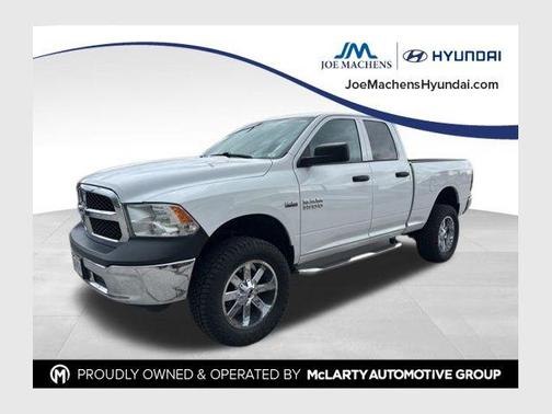 Bright White Clearcoat 2018 RAM 1500 ST