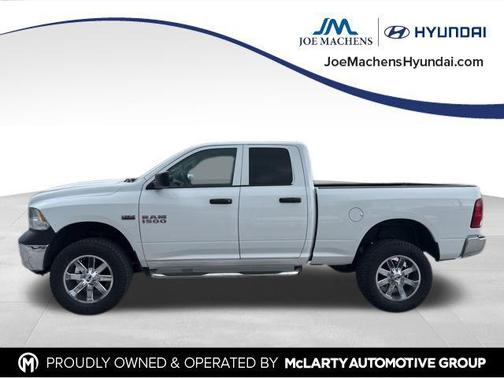 Bright White Clearcoat 2018 RAM 1500 ST