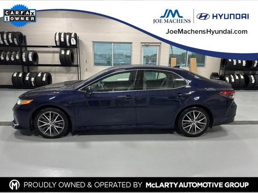 2022 Toyota Camry Hybrid XLE
