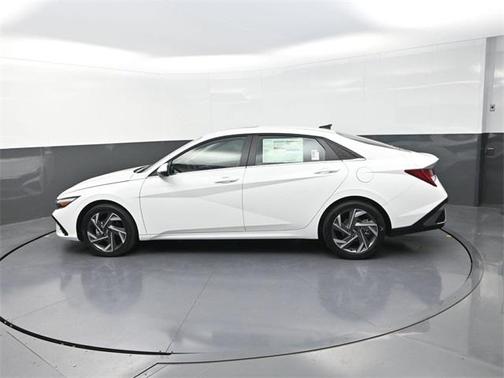 2025 Hyundai ELANTRA HEV Limited