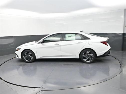 2025 Hyundai ELANTRA HEV SEL Sport