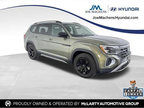 2024 Volkswagen Atlas 2.0T SE w/Technology 4MOTION