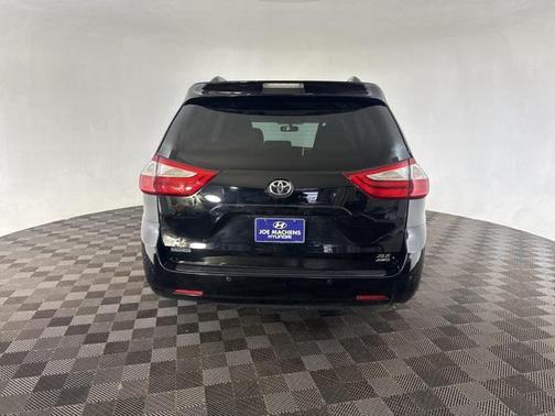 2015 Toyota Sienna XLE Premium