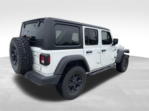 Bright White Clearcoat 2021 Jeep Wrangler Willys