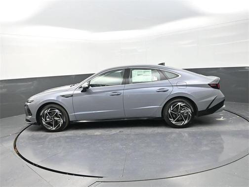 2026 Hyundai SONATA SEL