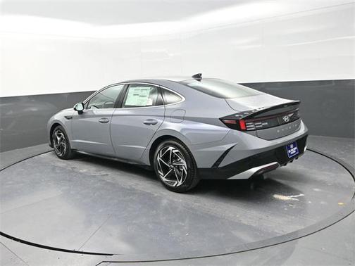 2026 Hyundai SONATA SEL