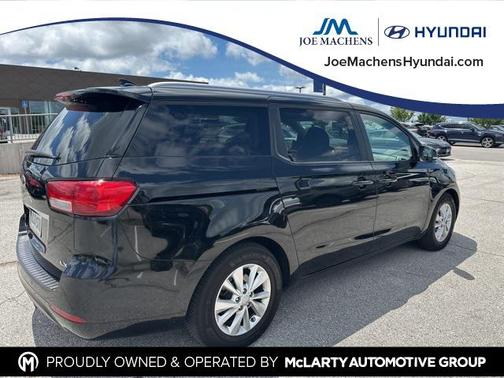2018 Kia Sedona LX