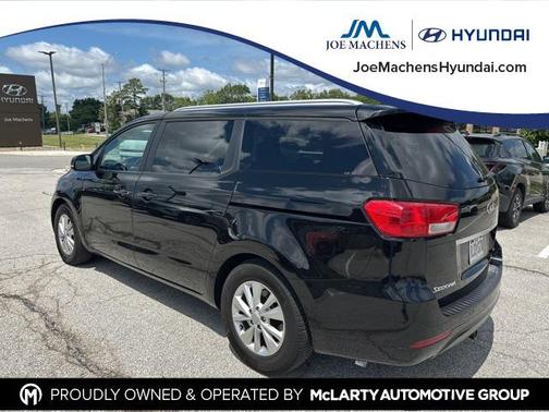 2018 Kia Sedona LX