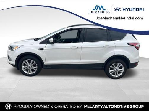 White Platinum Clearcoat Metallic 2018 Ford Escape SE