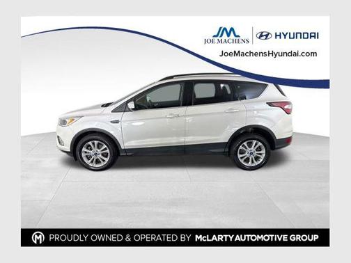 White Platinum Clearcoat Metallic 2018 Ford Escape SE