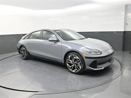 2025 Hyundai IONIQ 6 SEL