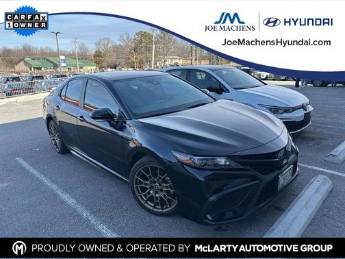 2024 Toyota Camry Hybrid SE