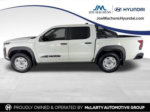 Glacier White 2024 Nissan Frontier SV